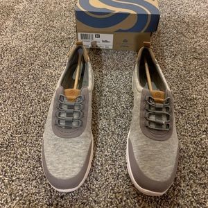 Clarks Women's Step Allenabay Grey Sneaker - size 11M
